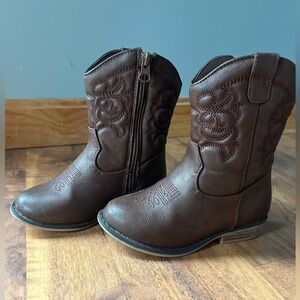 Cowgirl Boots!! 🤎